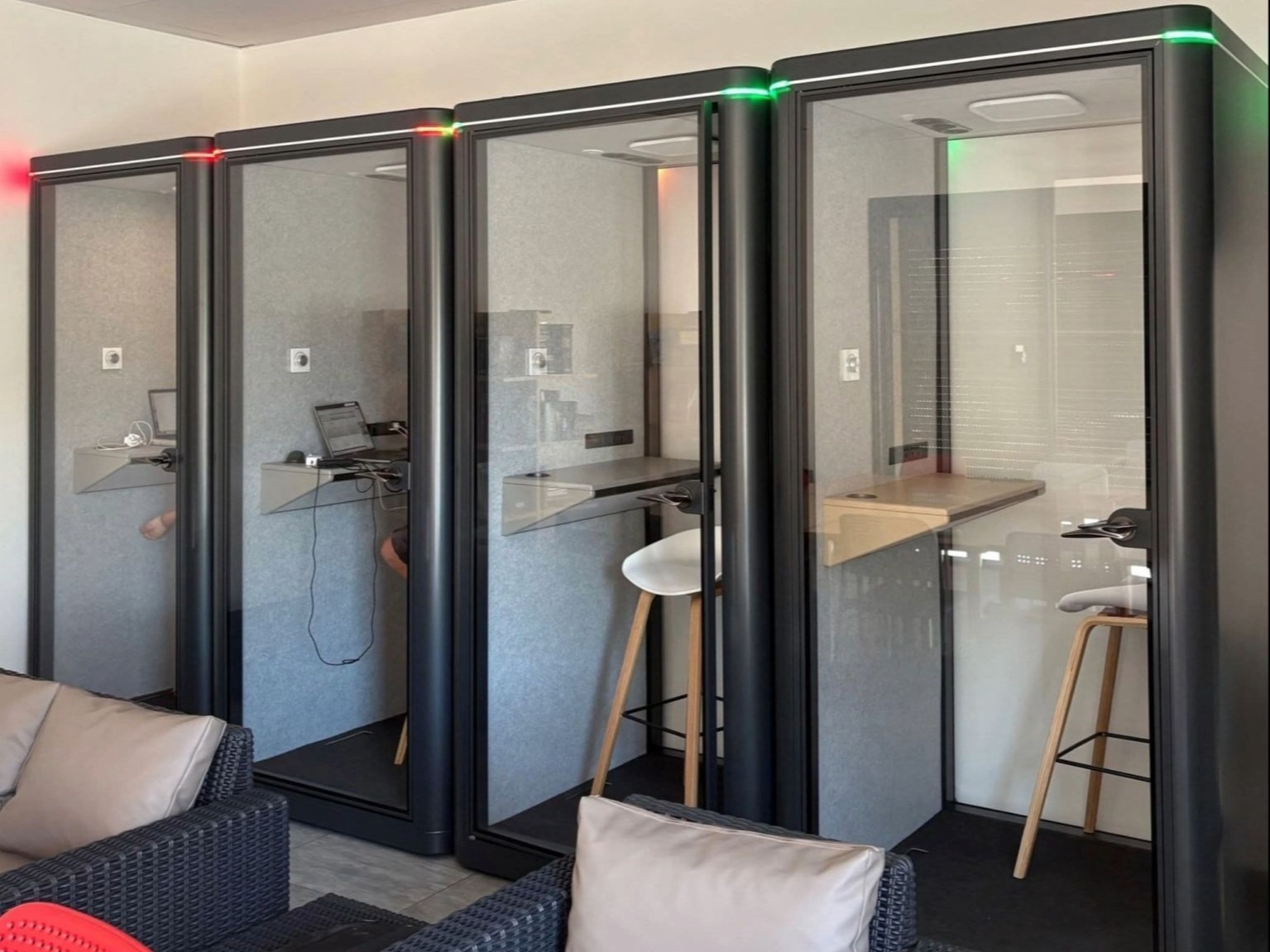 cabines-acoustiques-phonebox-silens-clients-1-1-1-1